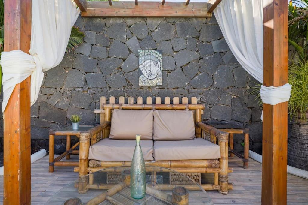 Villa La Isla By Rentaholidayslanzarote Плая Бланка Екстериор снимка